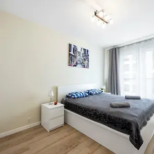https://warsaw-aparts-domaniewska.warsawhotelspoland.com